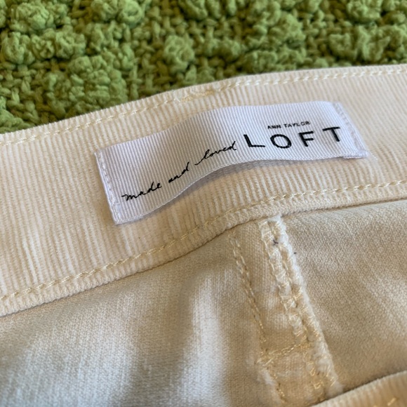 ❌SOLD❌ LOFT Winter White Corduroys - Picture 3 of 5